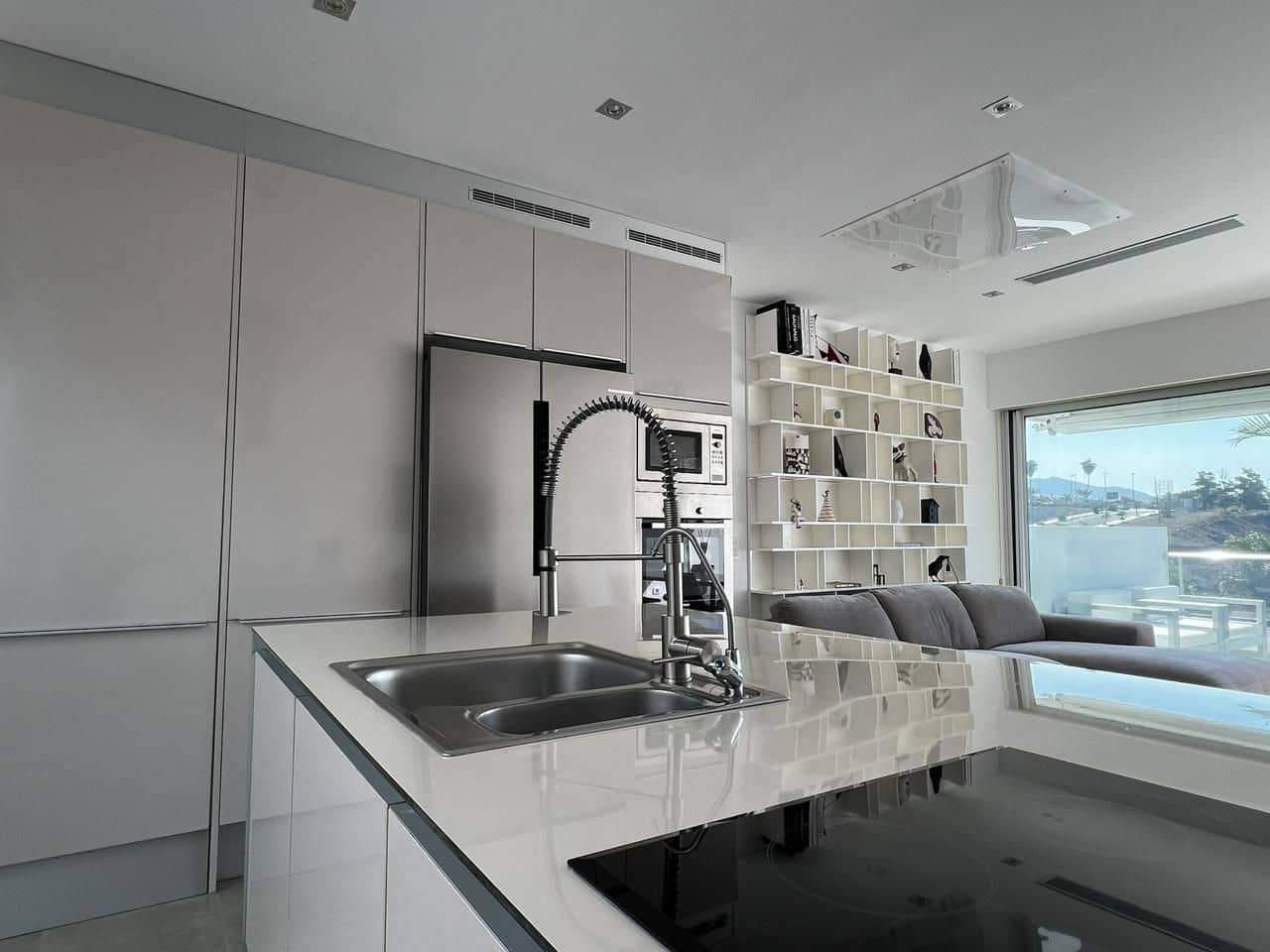 3 soverom Leilighet til salgs i Adeje med svømmebasseng garasje - € 1 275 000 (Ref: 9190870)