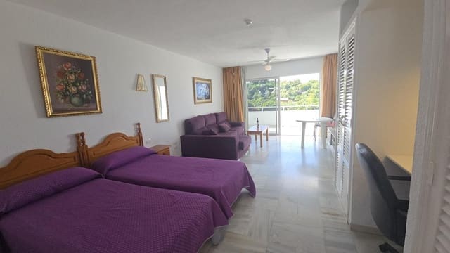 Studio til salgs i San Eugenio Alto, Adeje med svømmebasseng - € 179 000 (Ref: 9190872)