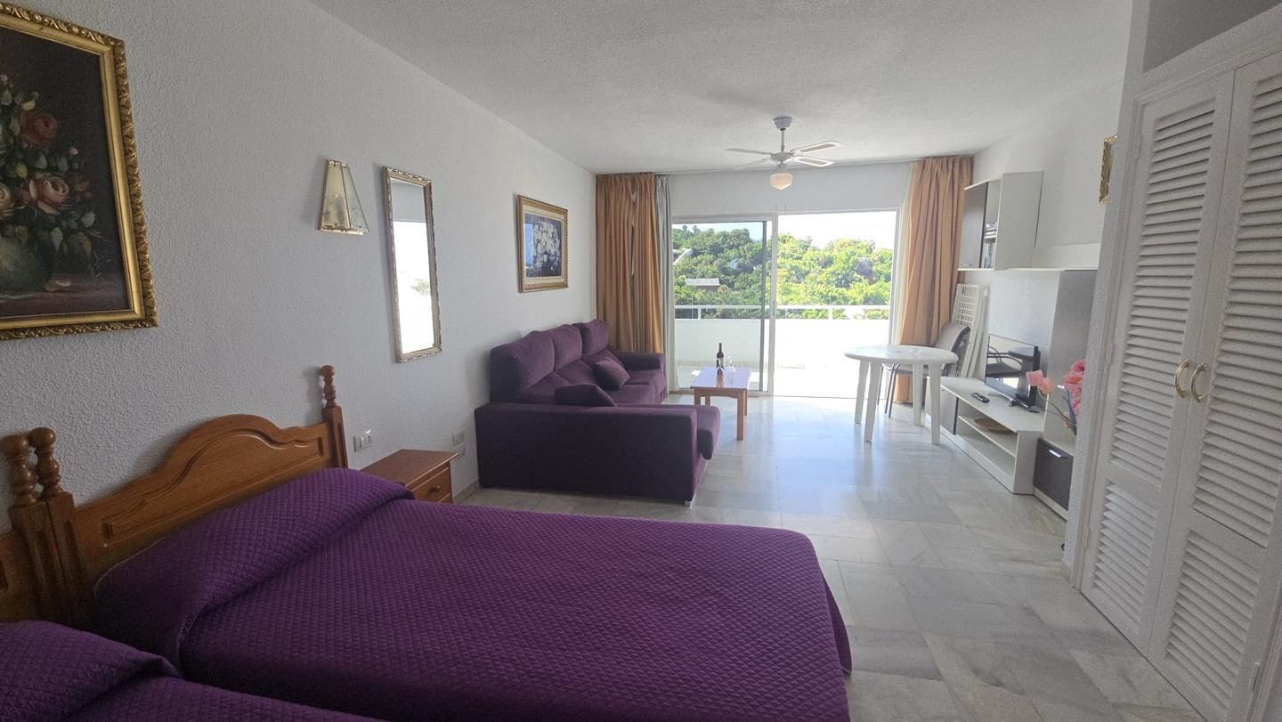 Studio til salg i Adeje med swimmingpool - € 179.000 (Ref: 9190872)