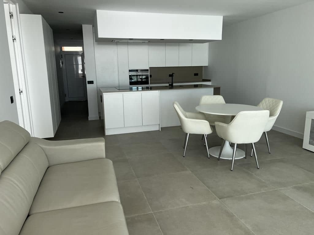 2 sypialnia Mieszkanie na sprzedaż w Arona - 718 000 € (Ref: 9190873)