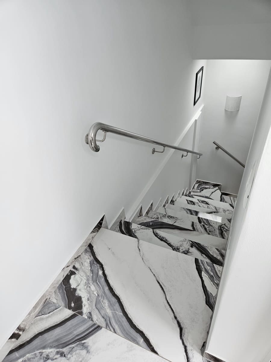 3 bedroom Penthouse for sale in Arona with garage - € 432,000 (Ref: 9378770)