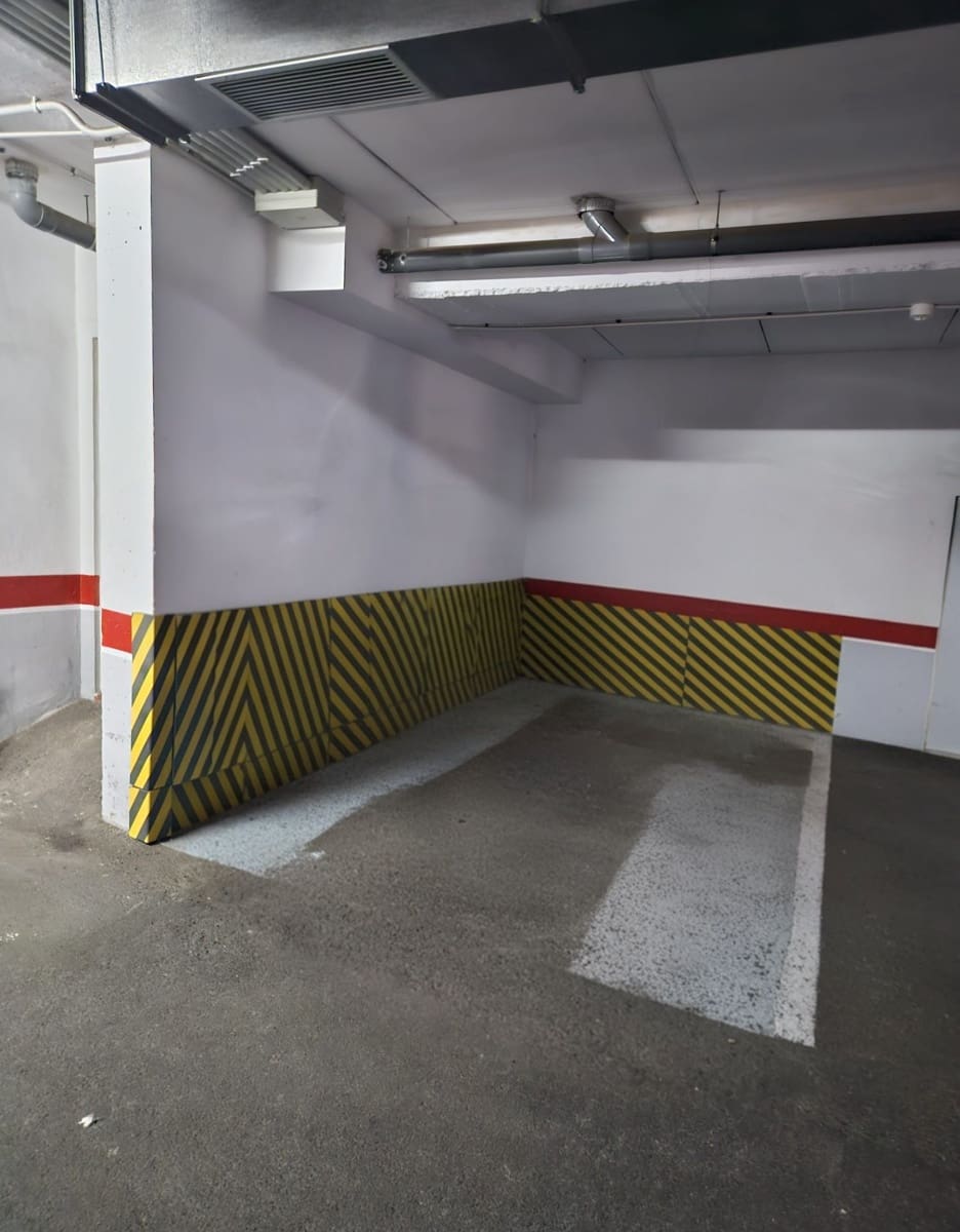 3 bedroom Penthouse for sale in Arona with garage - € 432,000 (Ref: 9378770)