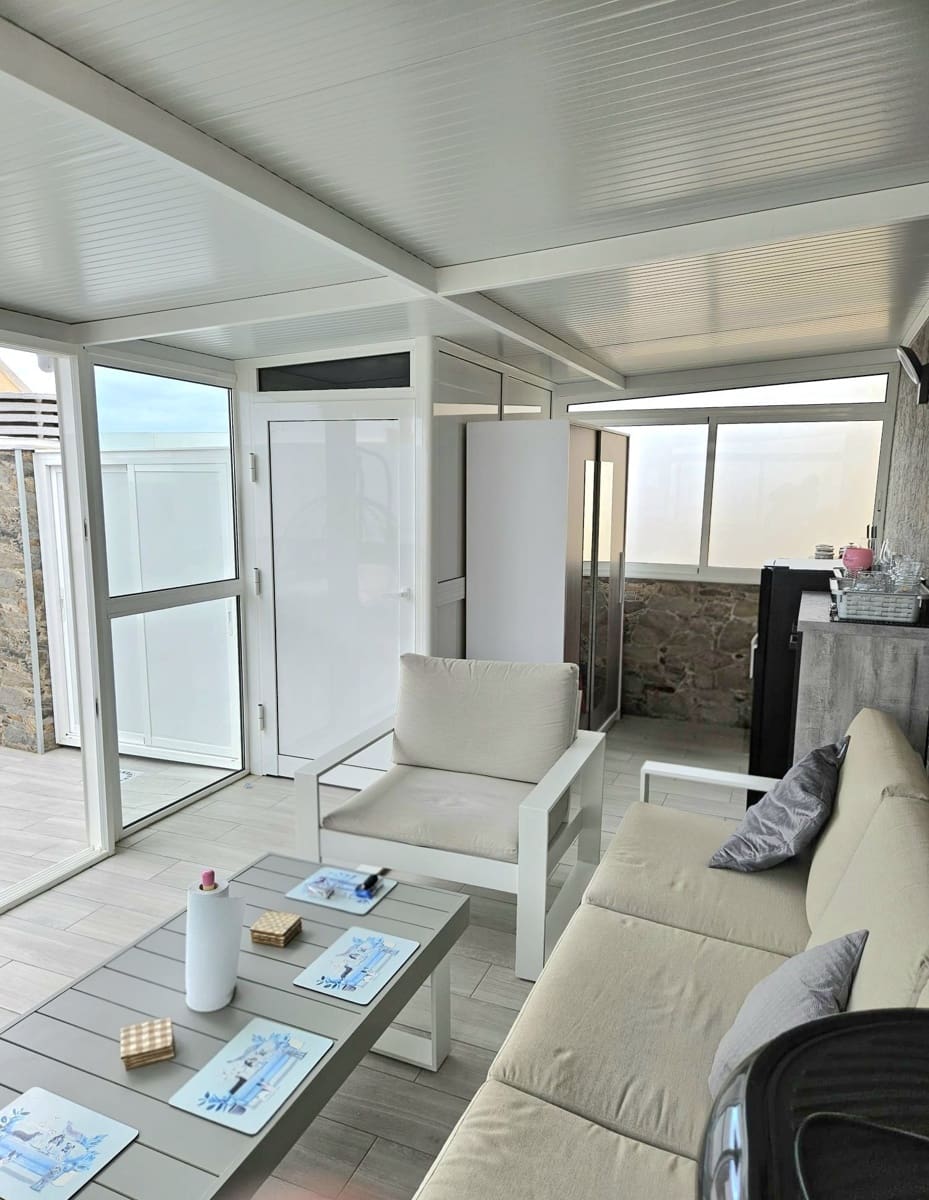 3 bedroom Penthouse for sale in Arona with garage - € 432,000 (Ref: 9378770)