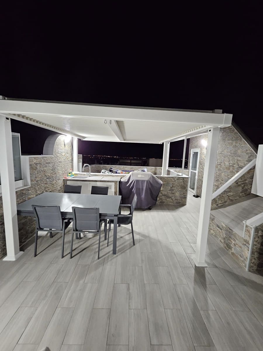 3 bedroom Penthouse for sale in Arona with garage - € 432,000 (Ref: 9378770)