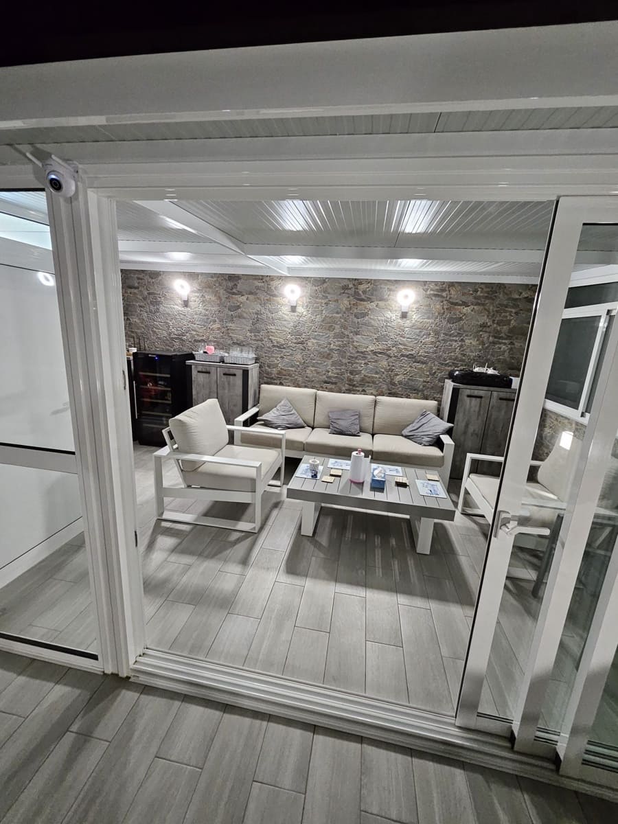 3 bedroom Penthouse for sale in Arona with garage - € 432,000 (Ref: 9378770)