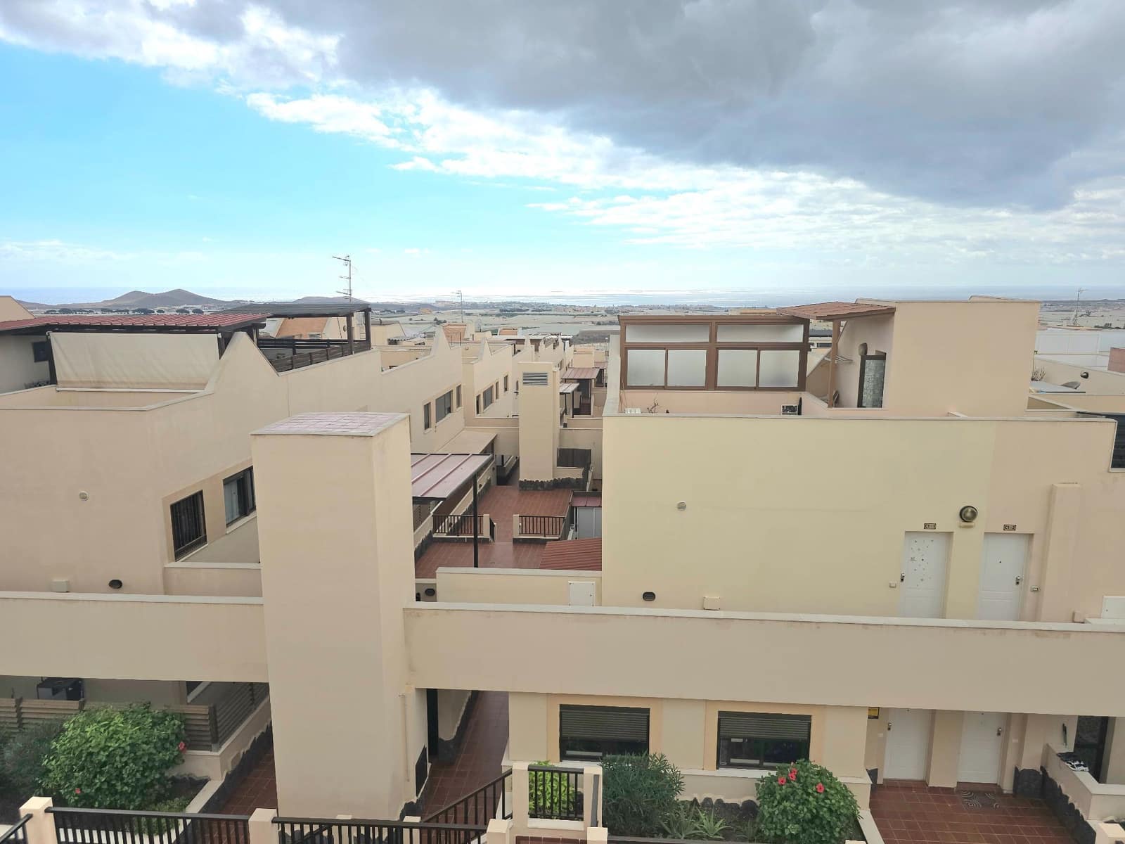 3 bedroom Penthouse for sale in Arona with garage - € 432,000 (Ref: 9378770)