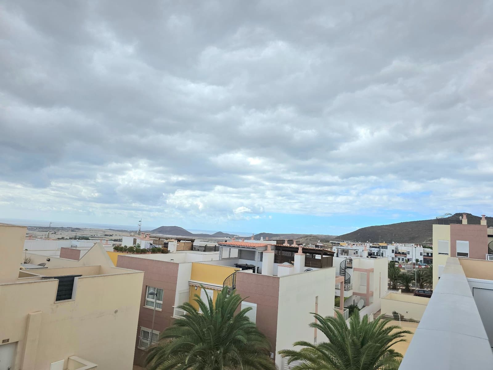 3 bedroom Penthouse for sale in Arona with garage - € 432,000 (Ref: 9378770)