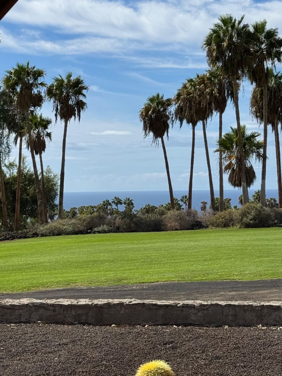 2 bedroom Semi-detached Villa for rent in Adeje with garage - € 1,700 (Ref: 9403147)