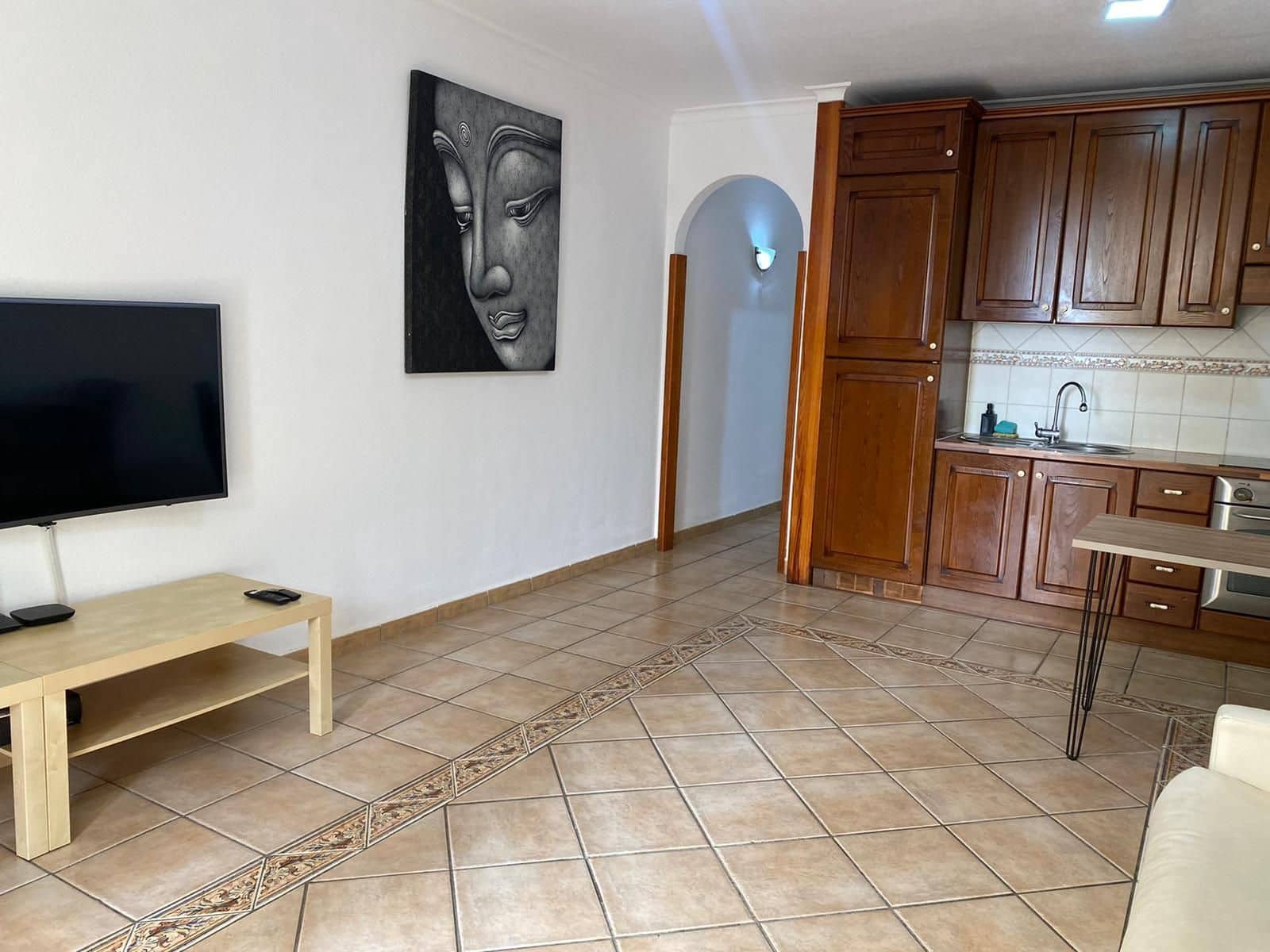 1 slaapkamer Appartement te huur in Adeje met zwembad - € 1.300 (Ref: 9472249)
