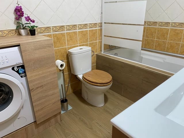 1 slaapkamer Appartement te huur in Adeje - € 1.300 (Ref: 9472249)