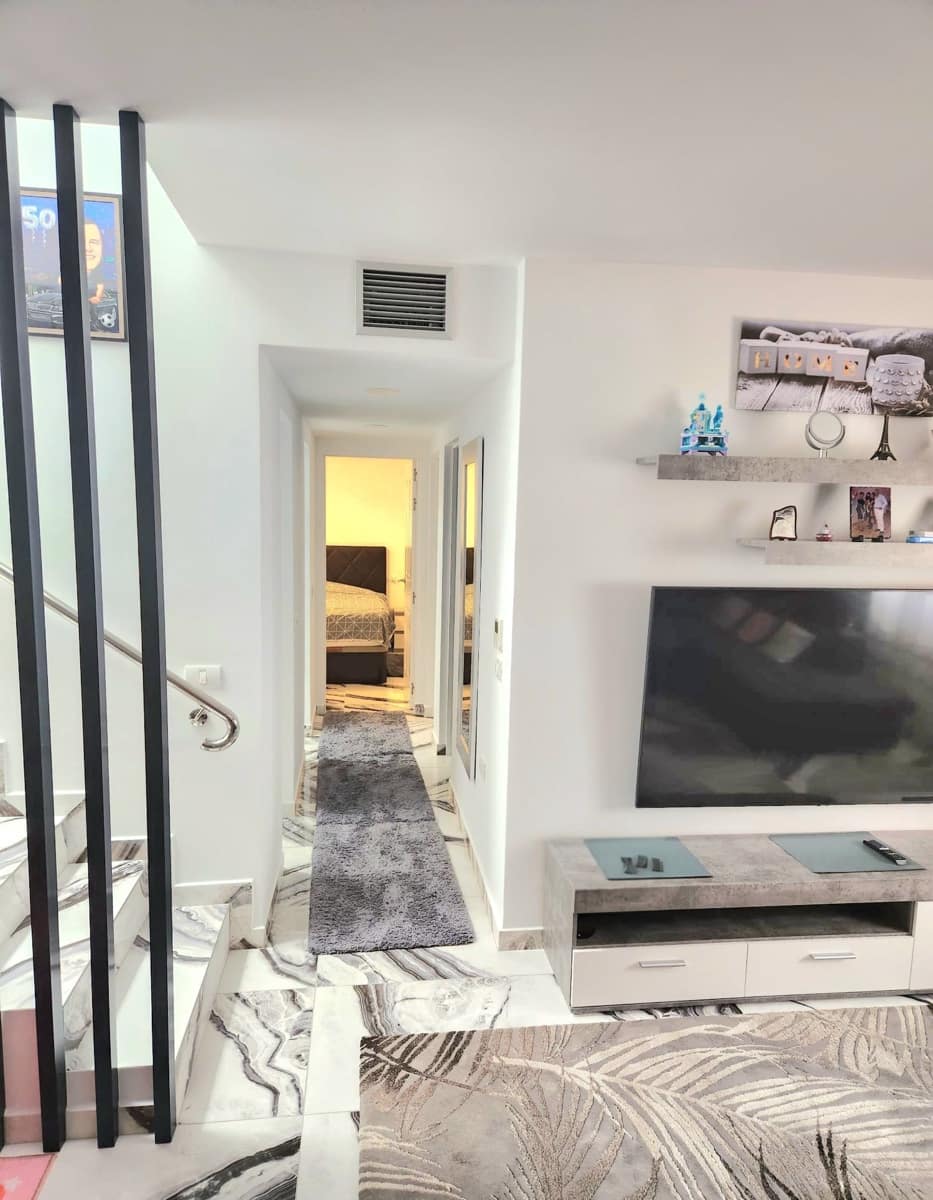 3 bedroom Penthouse for sale in Arona with garage - € 430,000 (Ref: 9508449)