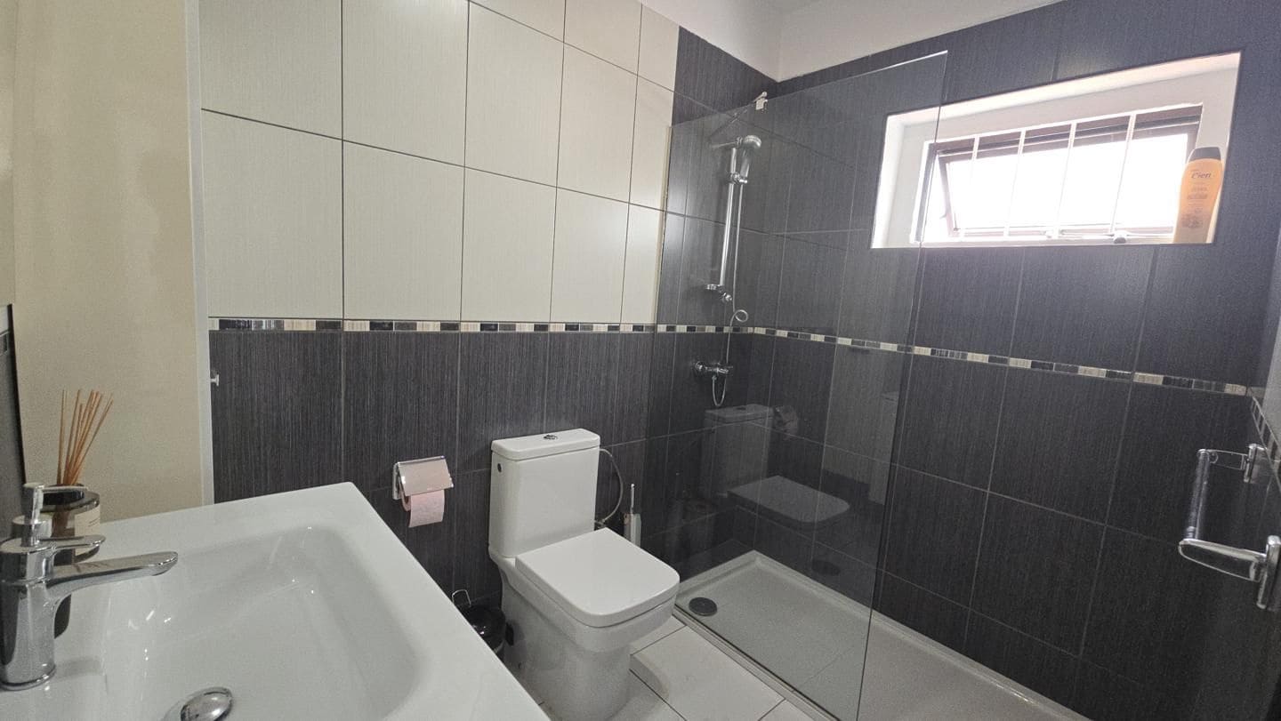 2 soveværelse Byhus til salg i Adeje med swimmingpool - € 432.000 (Ref: 9508451)