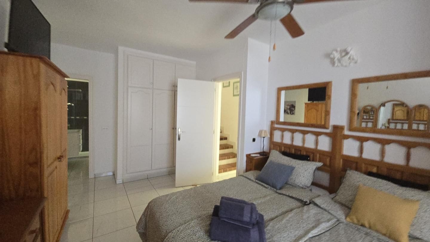 2 soveværelse Byhus til salg i Adeje med swimmingpool - € 432.000 (Ref: 9508451)