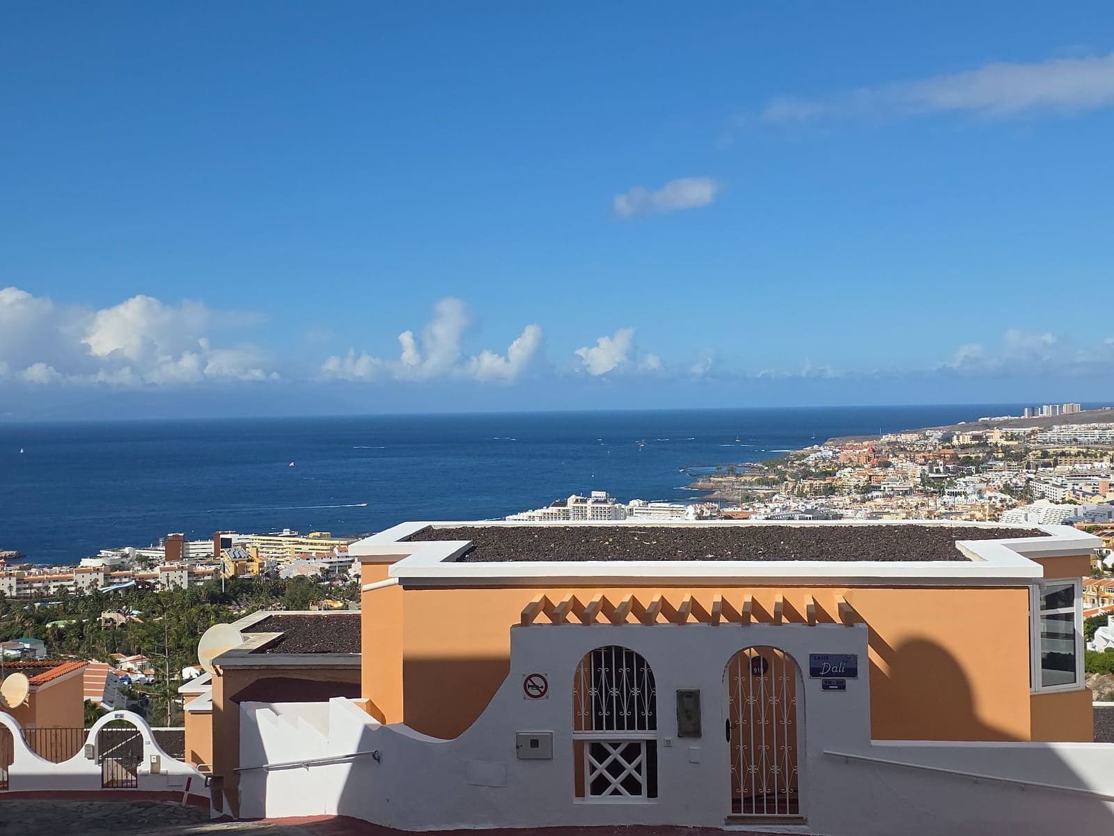 2 soveværelse Byhus til salg i Adeje med swimmingpool - € 432.000 (Ref: 9508451)