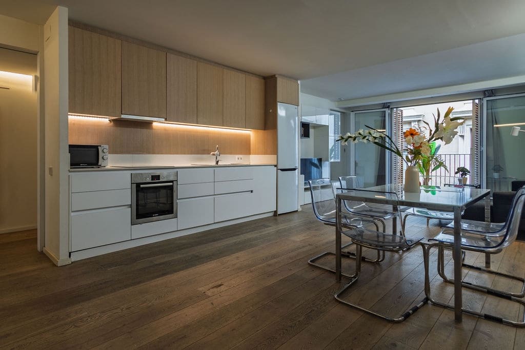 3 soveværelse Lejlighed til salg i Barcelona by - € 750.000 (Ref: 9278369)