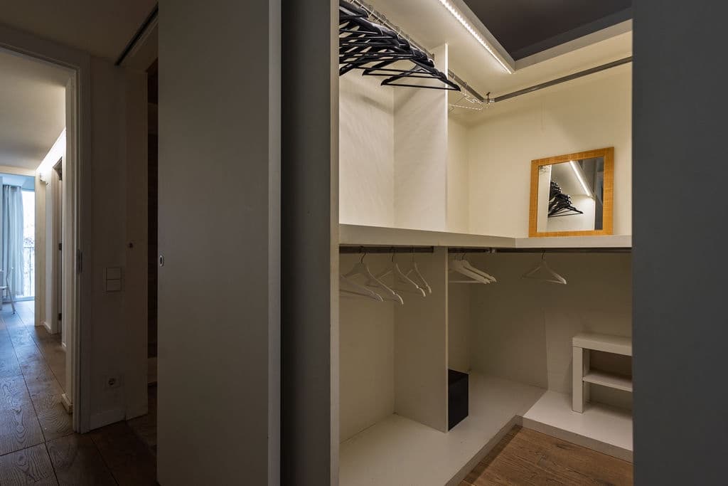 3 soveværelse Lejlighed til salg i Barcelona by - € 750.000 (Ref: 9278369)