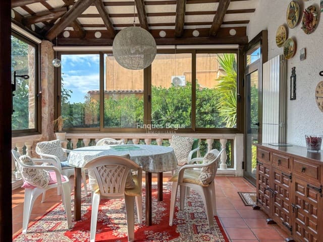 5 Zimmer Villa zu verkaufen in Begur mit Pool Garage - 495.000 € (Ref: 10021892)