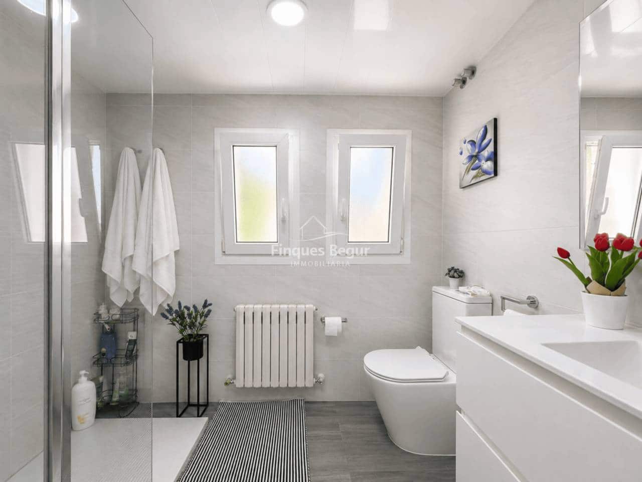 4 soverom Hus til salgs i Palafrugell med svømmebasseng garasje - € 450 000 (Ref: 10057907)