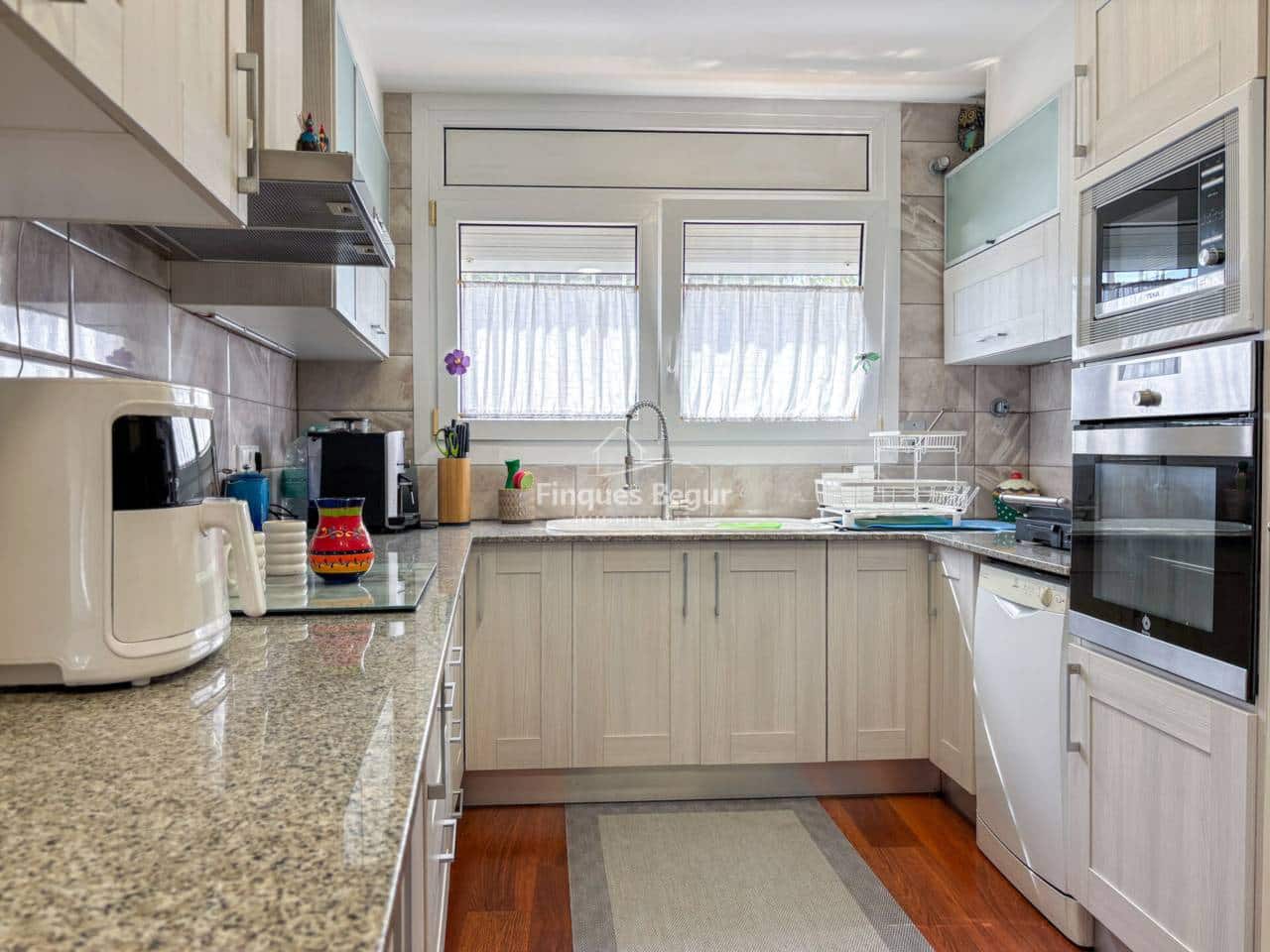4 soverom Hus til salgs i Palafrugell med svømmebasseng garasje - € 450 000 (Ref: 10057907)