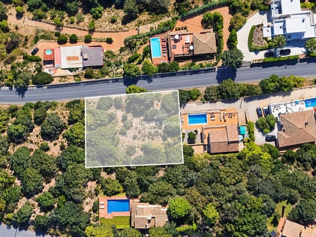 Ubebygd land til salgs i Begur - € 365 000 (Ref: 10157135)