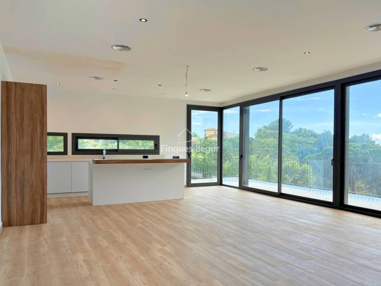 4 bedroom Villa for sale in Begur with pool garage - € 1,350,000 (Ref: 9194129)