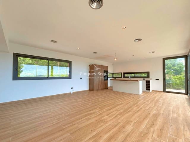 4 slaapkamer Villa te koop in Begur met zwembad garage - € 1.350.000 (Ref: 9194129)