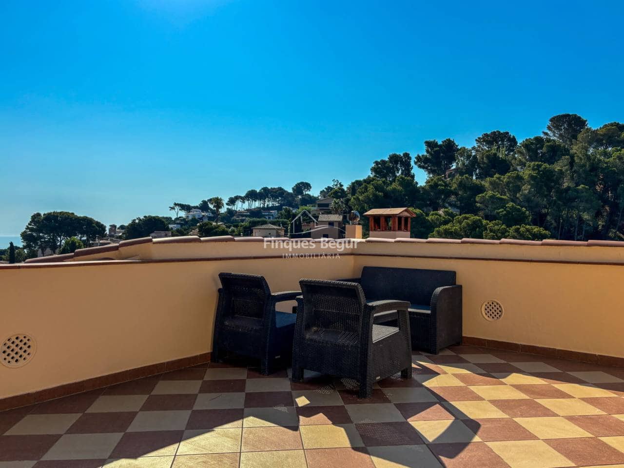 7 soveværelse Villa til salg i Pals med swimmingpool garage - € 1.100.000 (Ref: 9194137)