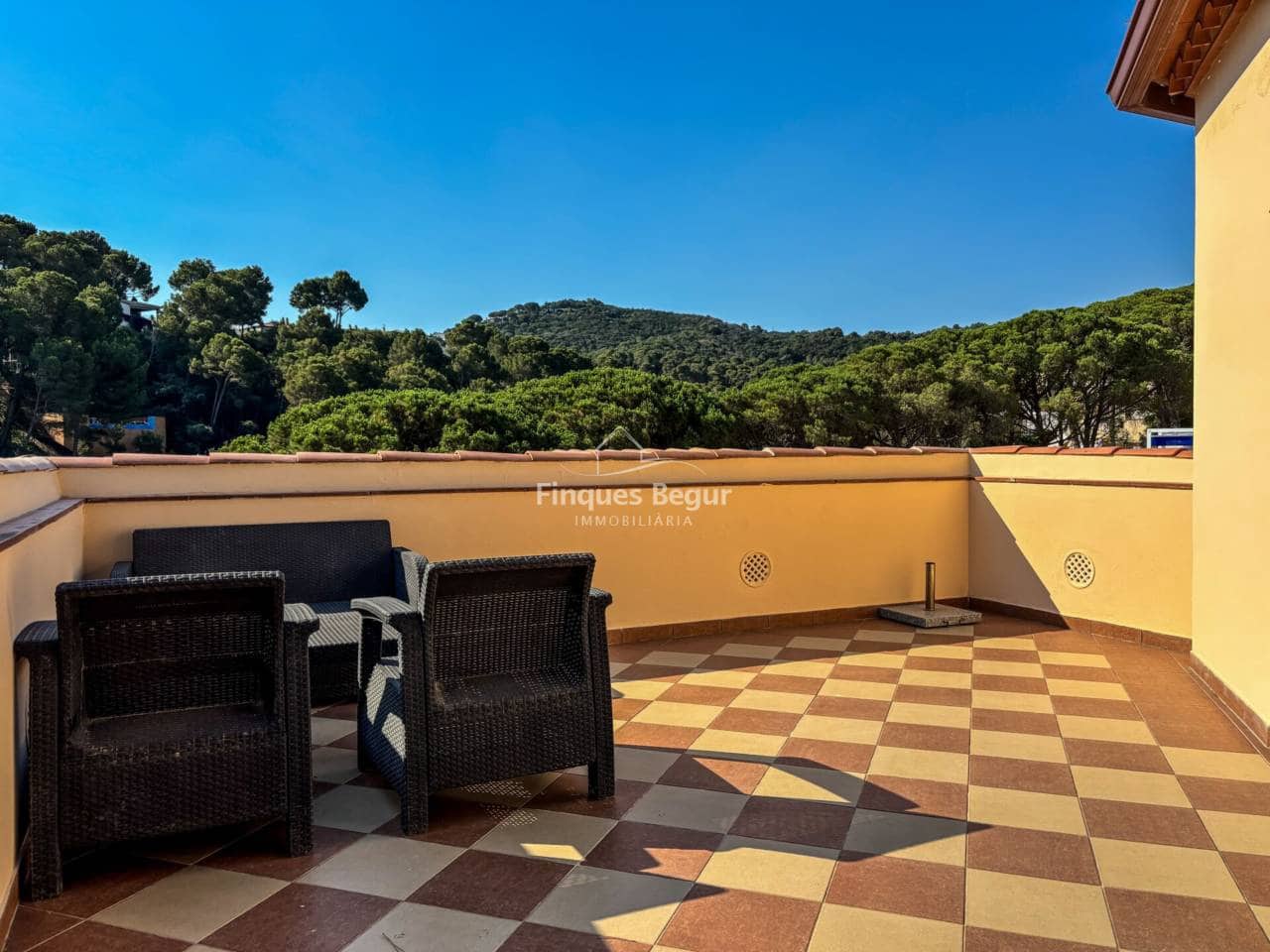 7 soveværelse Villa til salg i Pals med swimmingpool garage - € 1.100.000 (Ref: 9194137)