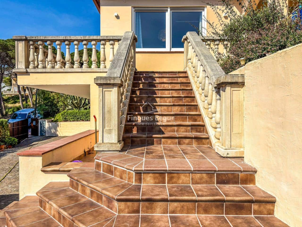 7 soveværelse Villa til salg i Pals med swimmingpool garage - € 1.100.000 (Ref: 9194137)