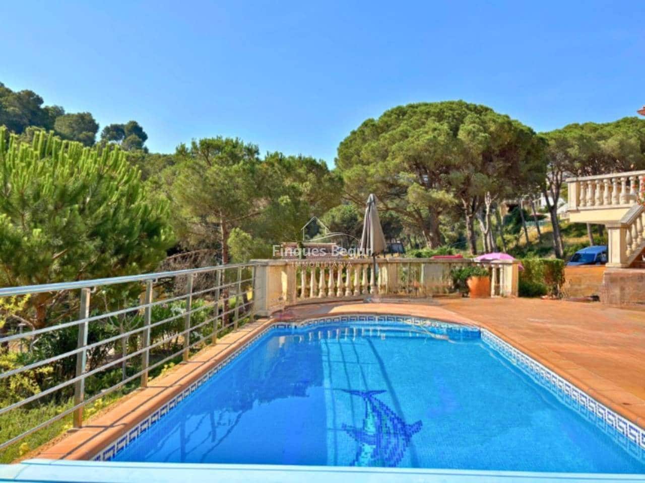 7 soveværelse Villa til salg i Pals med swimmingpool garage - € 1.100.000 (Ref: 9194137)