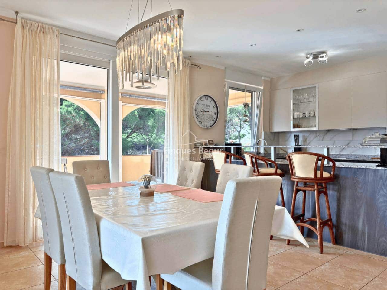 7 soveværelse Villa til salg i Pals med swimmingpool garage - € 1.100.000 (Ref: 9194137)