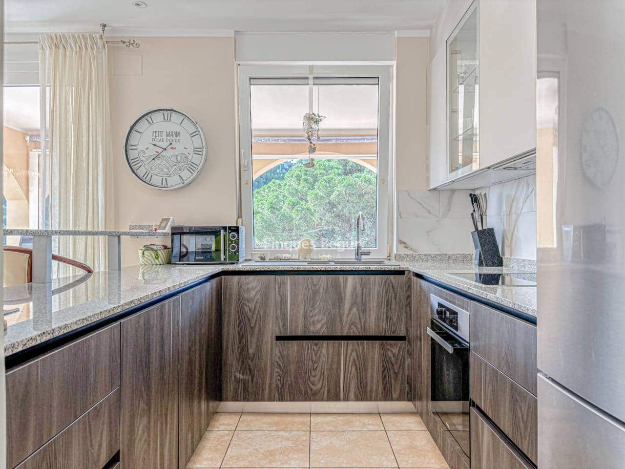 7 soveværelse Villa til salg i Pals med swimmingpool garage - € 1.100.000 (Ref: 9194137)