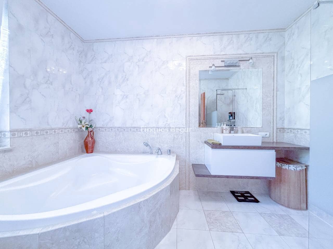 7 soveværelse Villa til salg i Pals med swimmingpool garage - € 1.100.000 (Ref: 9194137)