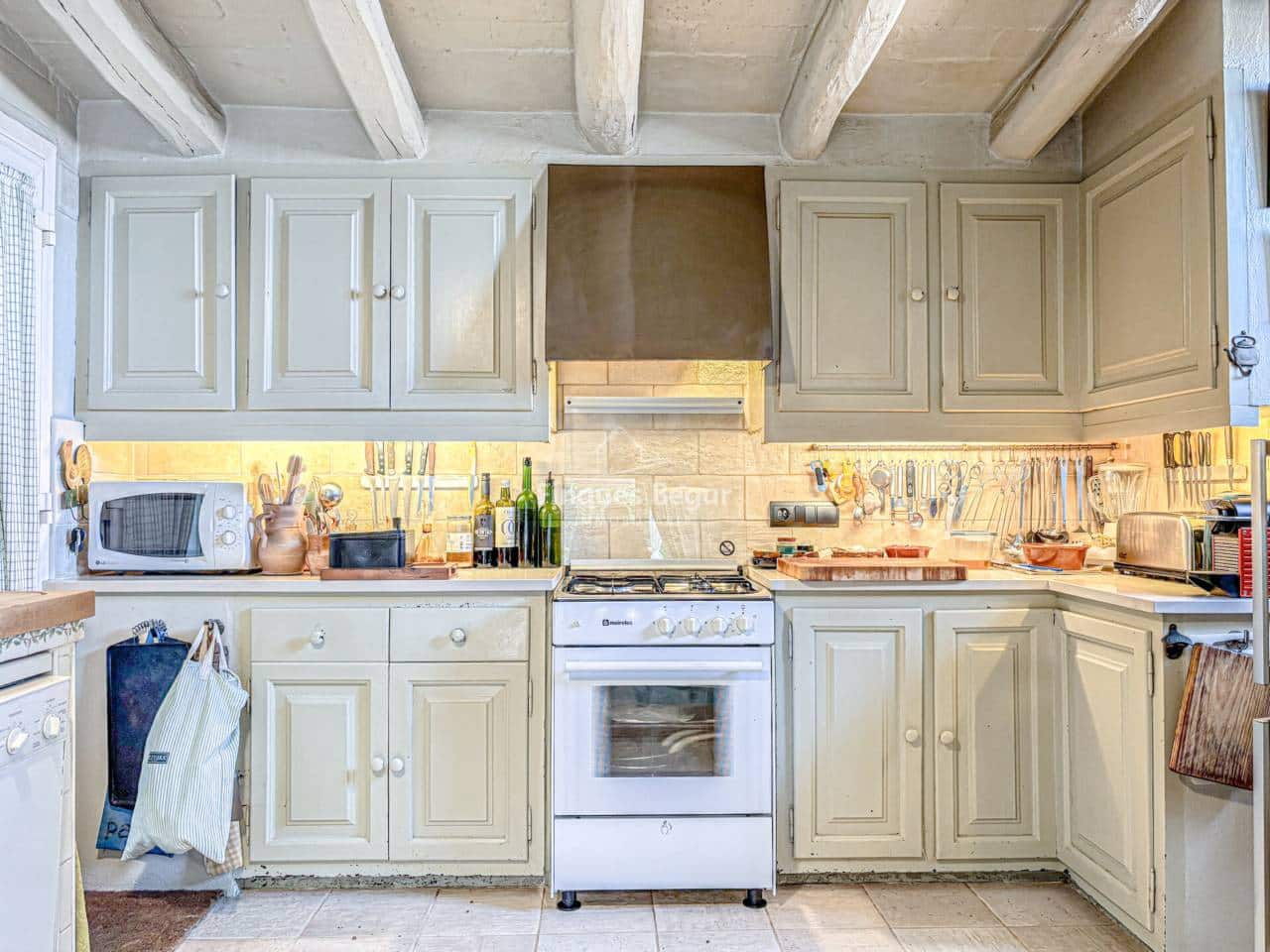 3 soveværelse Byhus til salg i Begur med garage - € 745.000 (Ref: 9194141)