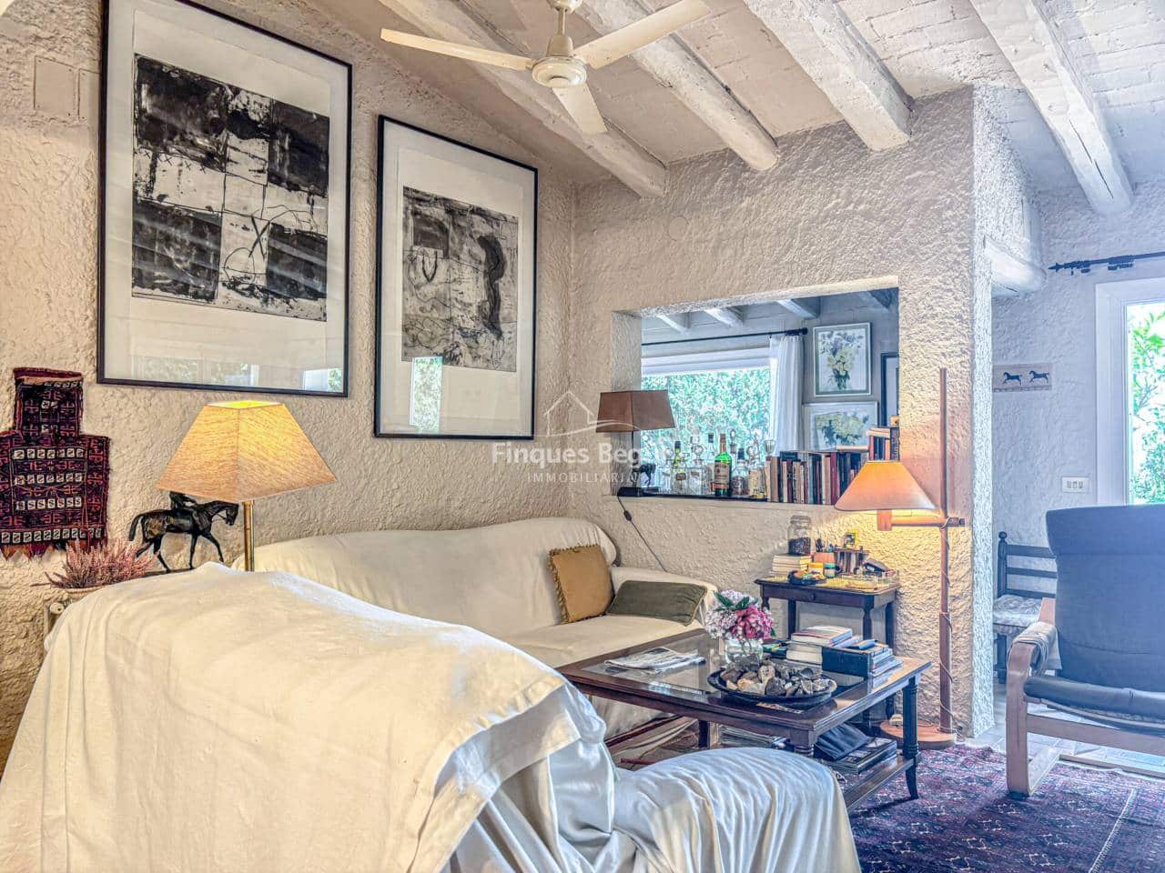 3 soveværelse Byhus til salg i Begur med garage - € 745.000 (Ref: 9194141)