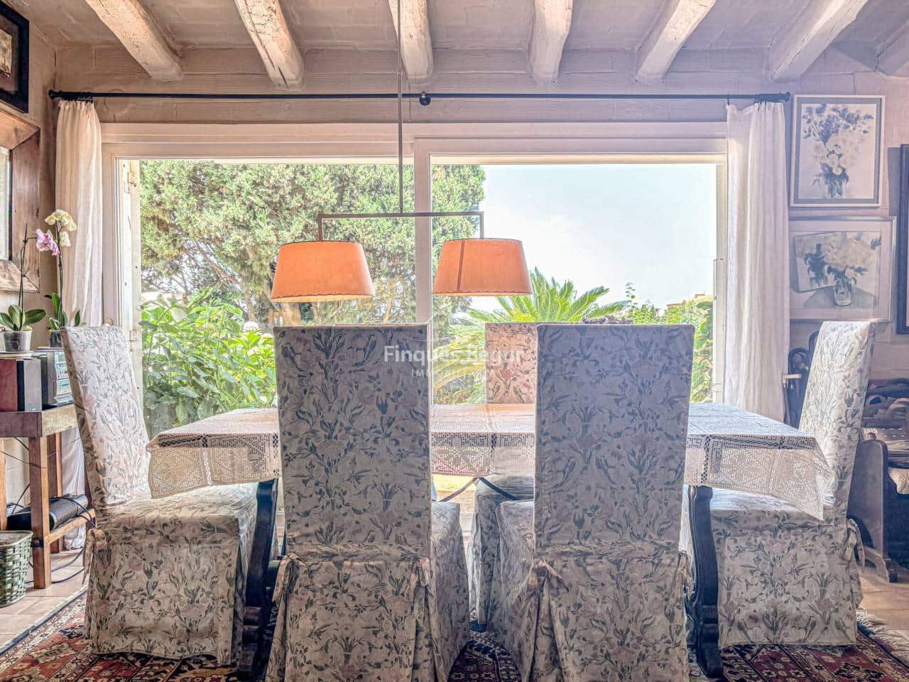 3 soveværelse Byhus til salg i Begur med garage - € 745.000 (Ref: 9194141)