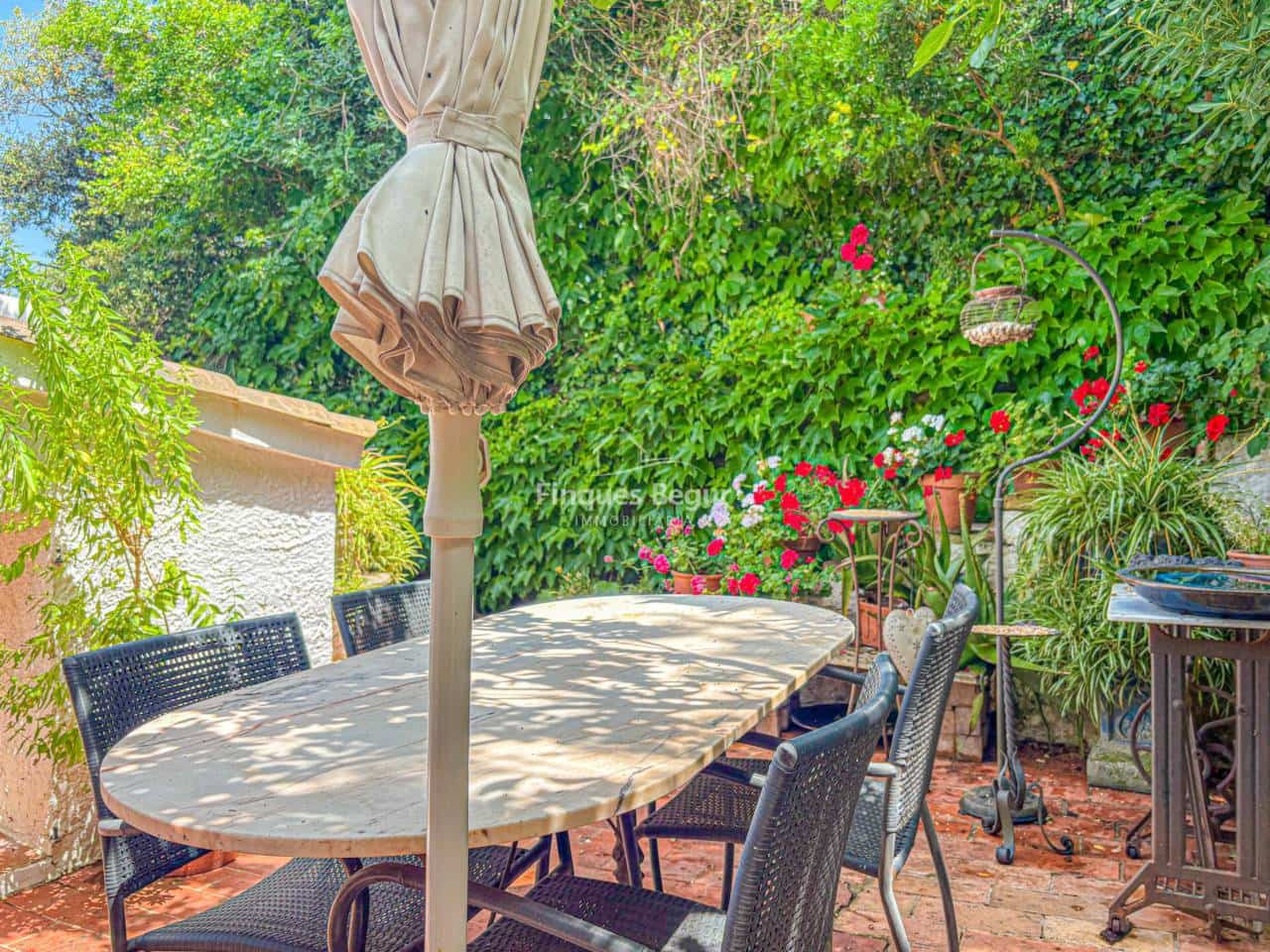 3 soveværelse Byhus til salg i Begur med garage - € 745.000 (Ref: 9194141)