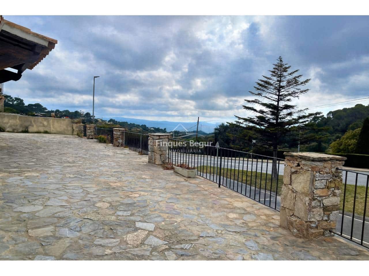 7 bedroom Villa for sale in Begur with garage - € 830,000 (Ref: 9194142)