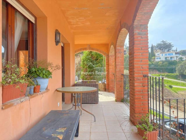 4 soverom Villa til salgs i Begur med svømmebasseng garasje - € 545 000 (Ref: 9194145)