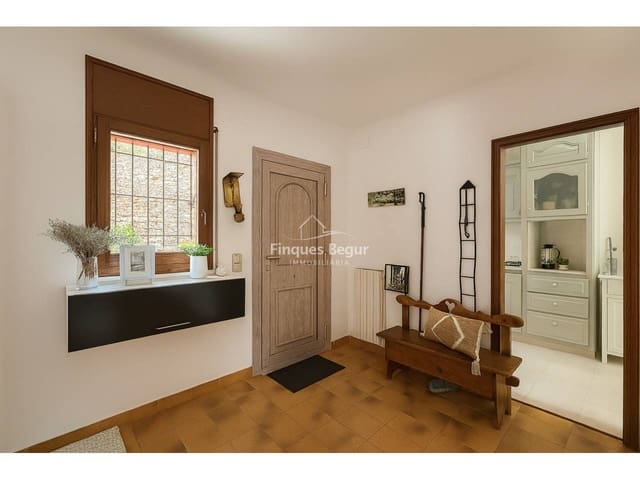 4 soverom Villa til salgs i Begur med svømmebasseng garasje - € 545 000 (Ref: 9194145)