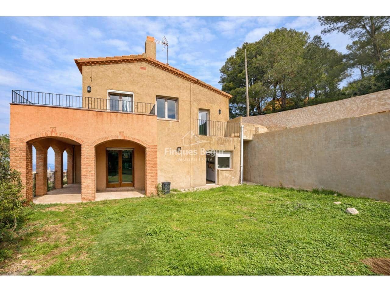 4 makuuhuone Huvila myytävänä paikassa Begur mukana uima-altaan 
autotalli - 545 000 € (Ref: 9194145)