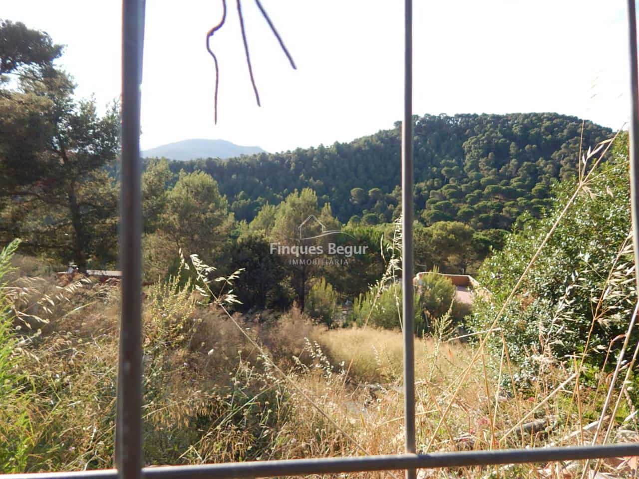 Grunde uden byggetilladelser til salg i Begur - € 75.000 (Ref: 9194147)