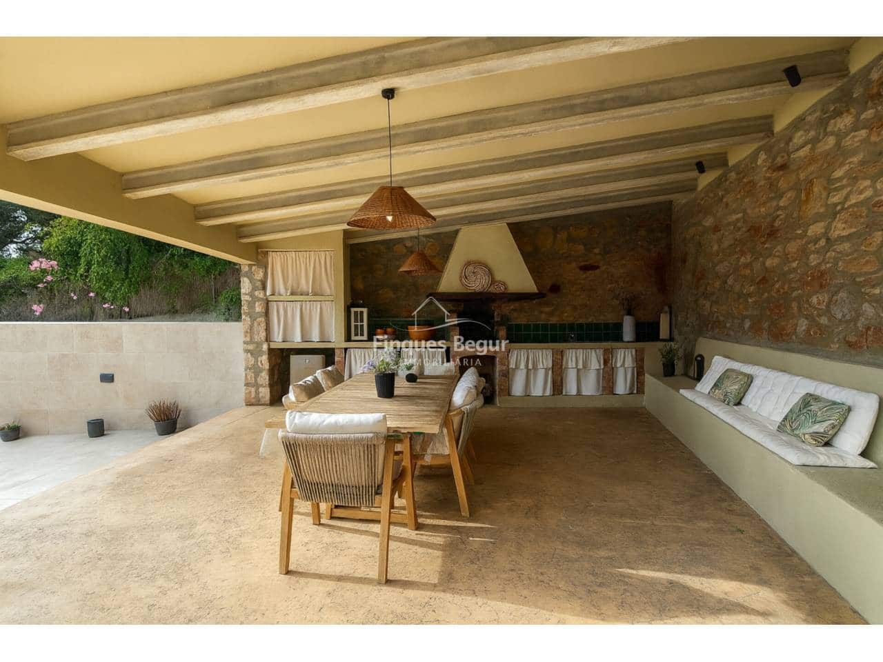 4 soverom Villa til salgs i Begur med svømmebasseng garasje - € 850 000 (Ref: 9194150)