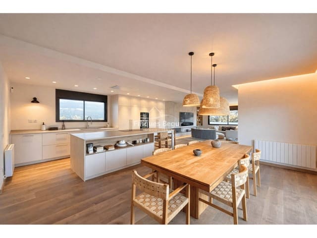 Chalet de 4 habitaciones en Begur en venta con piscina garaje - 1.350.000 € (Ref: 9194168)