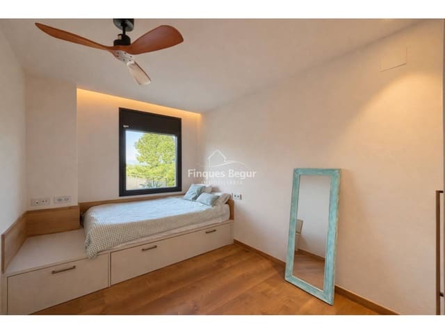 Chalet de 4 habitaciones en Begur en venta con piscina garaje - 1.350.000 € (Ref: 9194168)