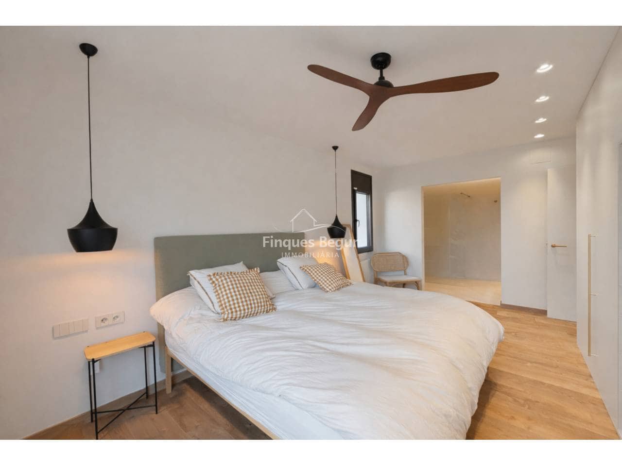 Chalet de 4 habitaciones en Begur en venta con piscina garaje - 1.350.000 € (Ref: 9194168)