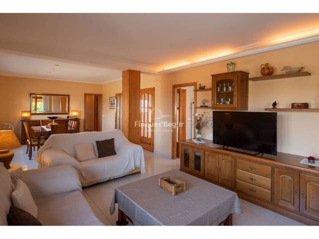 Chalet de 4 habitaciones en Begur en venta con piscina garaje - 820.000 € (Ref: 9194170)