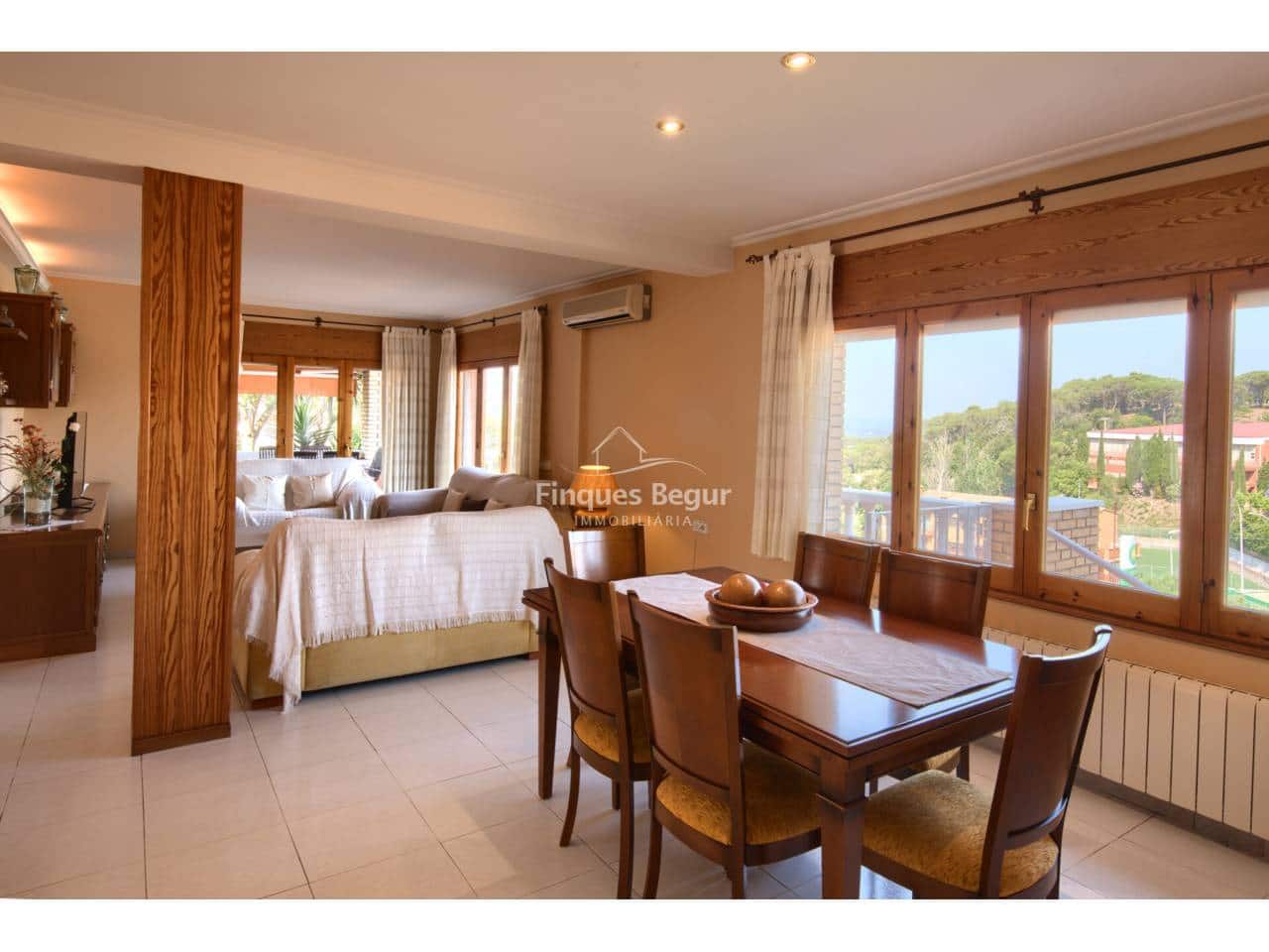 Chalet de 4 habitaciones en Begur en venta con piscina garaje - 820.000 € (Ref: 9194170)