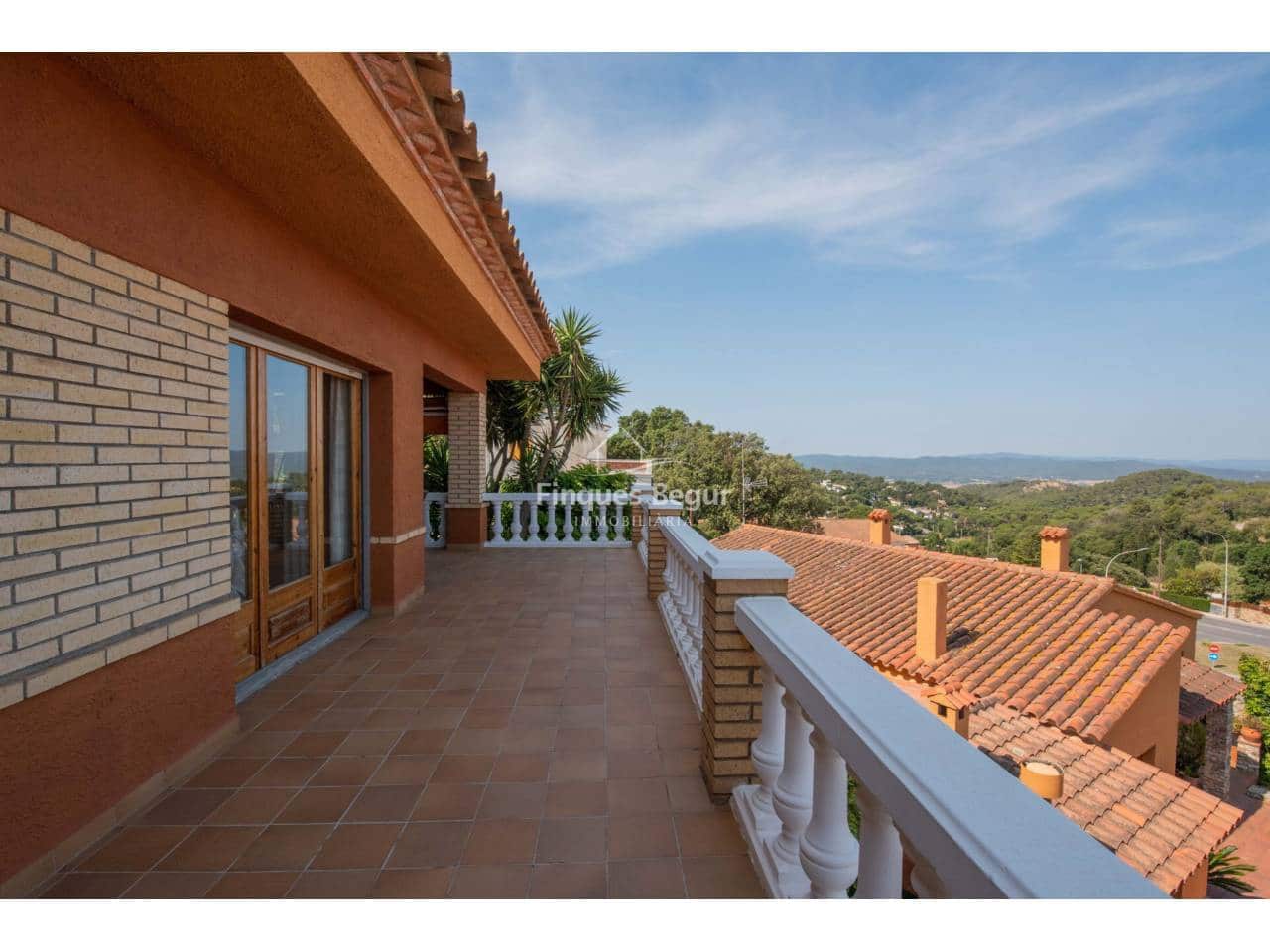 Chalet de 4 habitaciones en Begur en venta con piscina garaje - 820.000 € (Ref: 9194170)