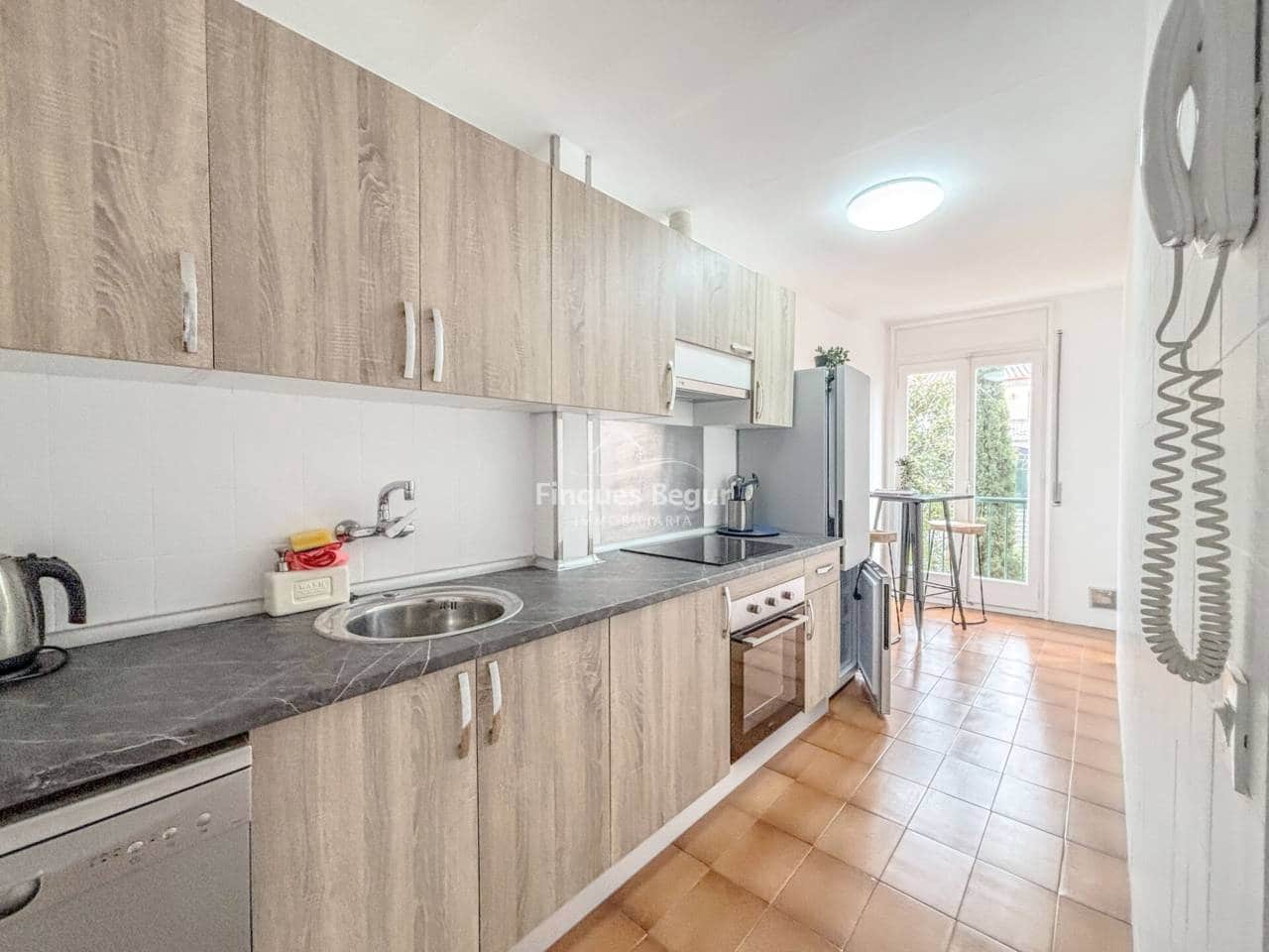 3 soveværelse Lejlighed til salg i Begur med garage - € 395.000 (Ref: 9195129)